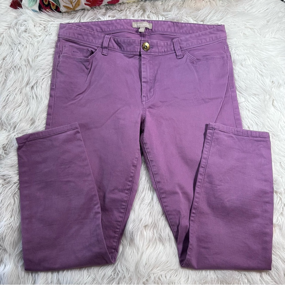 Banana Republic • Luxe Twill Pants in Lotus Lilac - Picture 3 of 15